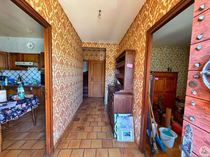 Image No.16-6 Bed House for sale