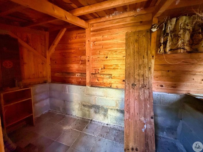 Image No.20-6 Bed House for sale