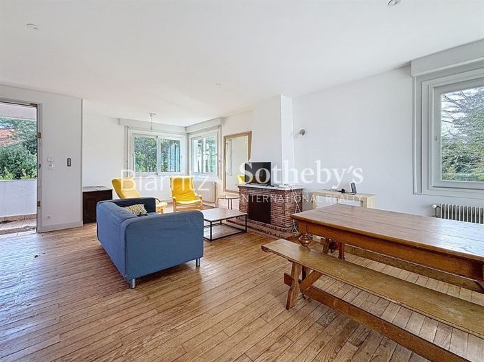 Image No.8-House for sale