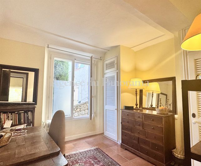 Image No.14-3 Bed Apartment for sale
