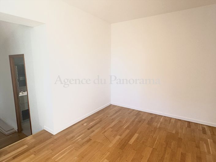 Image No.14-4 Bed House for sale