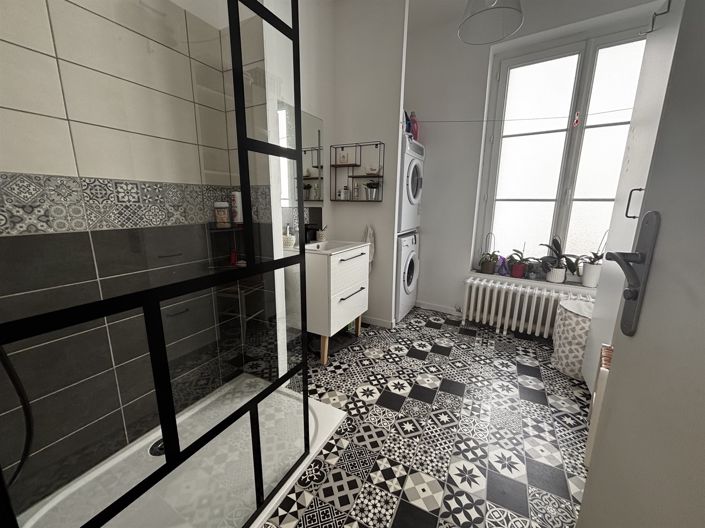 Image No.6-4 Bed House for sale