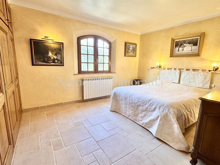 Image No.16-4 Bed House for sale