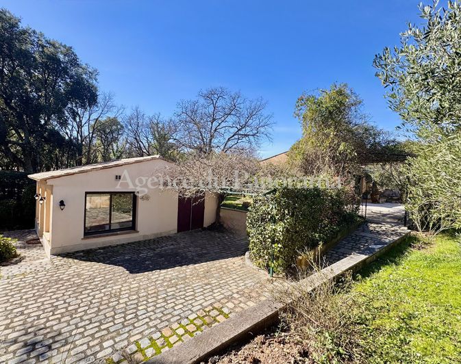 Image No.22-4 Bed House for sale