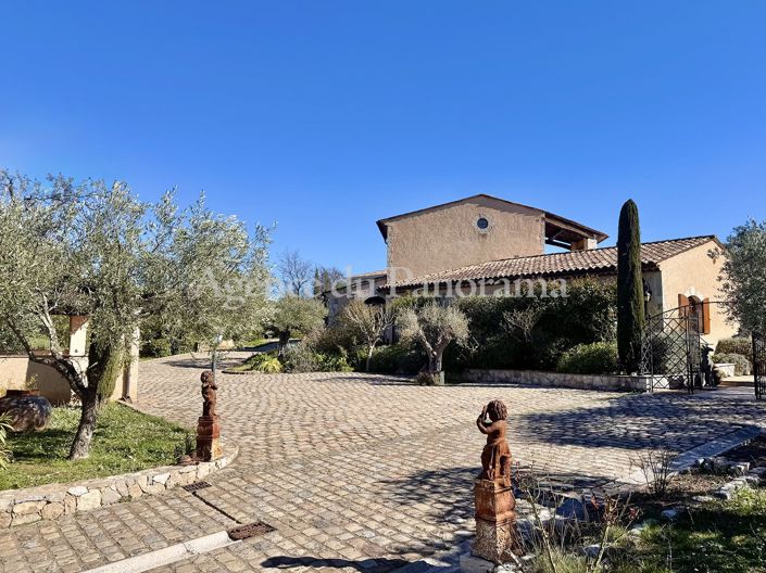 Image No.27-4 Bed House for sale