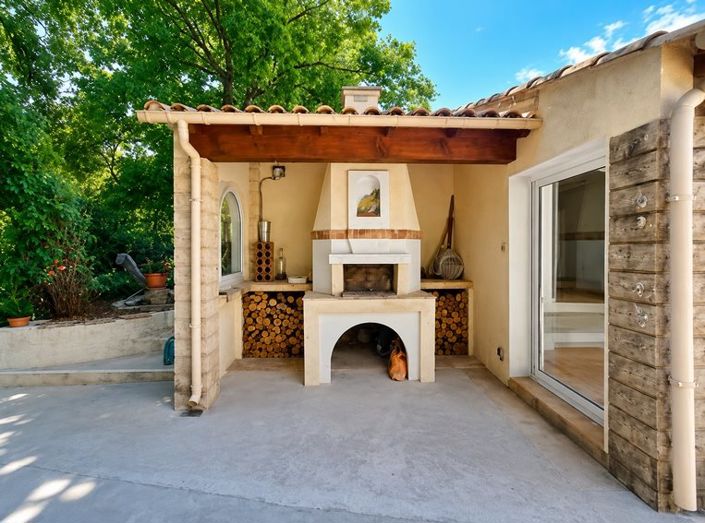 Image No.11-5 Bed House for sale