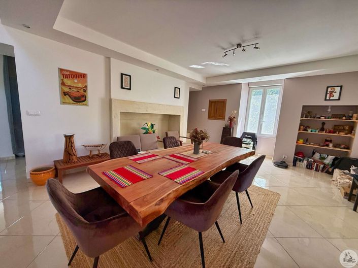 Image No.14-5 Bed House for sale