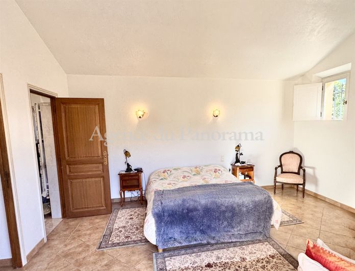 Image No.13-4 Bed House for sale