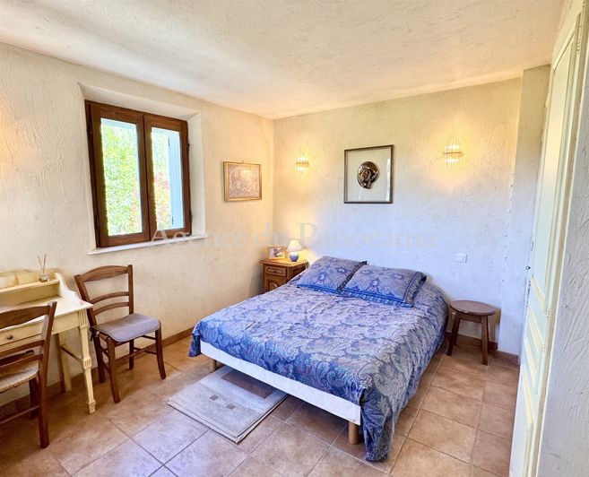 Image No.15-4 Bed House for sale