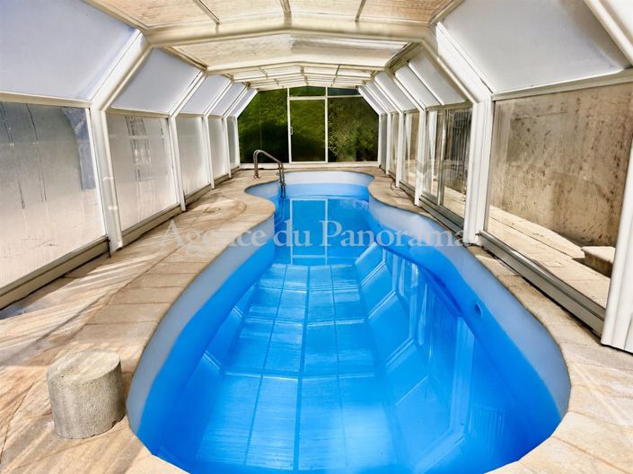 Image No.17-4 Bed House for sale