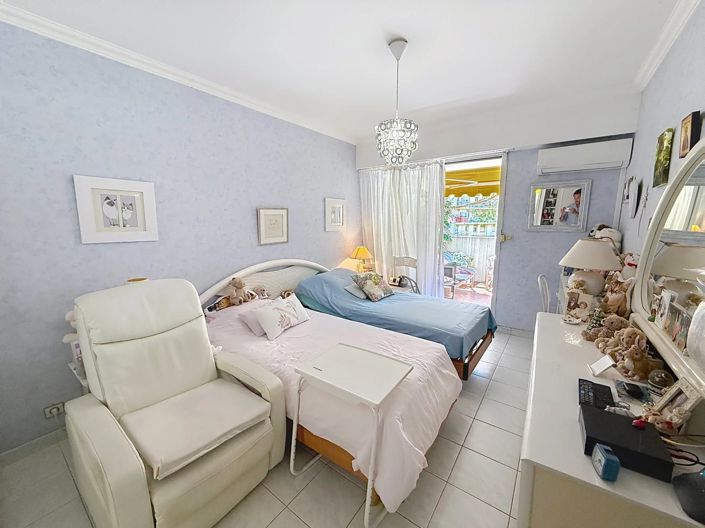 Image No.20-3 Bed Apartment for sale