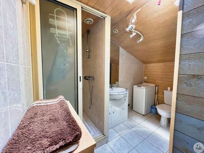 Image No.25-3 Bed House for sale