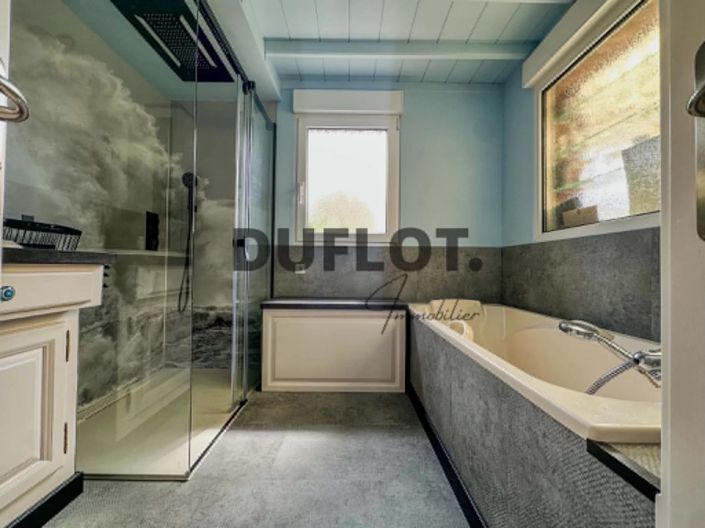 Image No.12-3 Bed House for sale