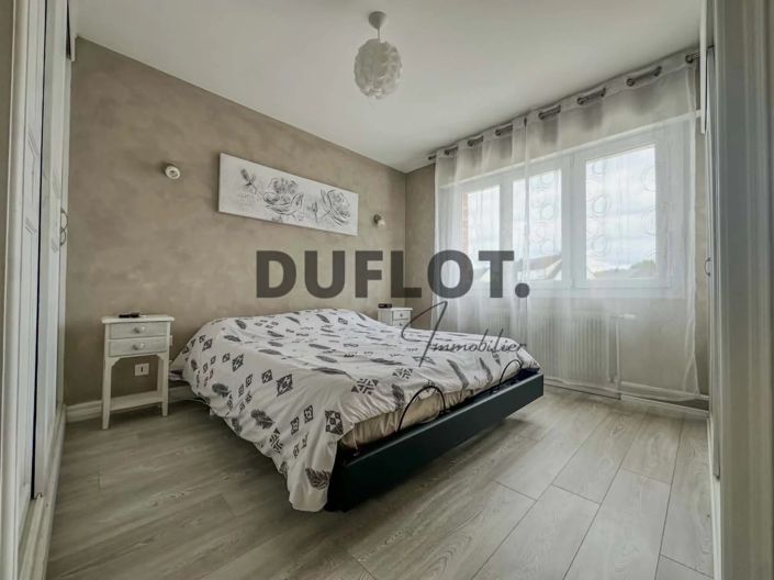 Image No.18-3 Bed House for sale