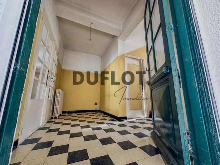 Image No.13-3 Bed House for sale