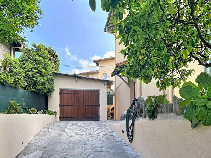 Image No.24-3 Bed House for sale