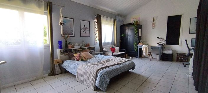 Image No.9-4 Bed House for sale