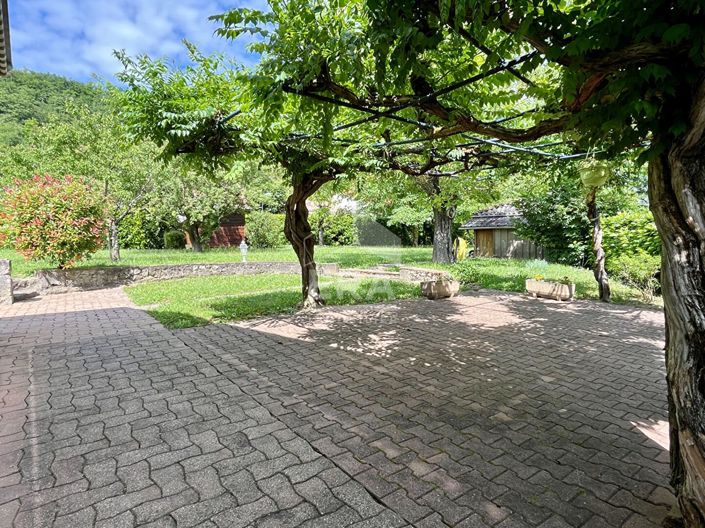 Image No.16-4 Bed House for sale