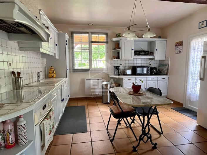 Image No.8-4 Bed House for sale