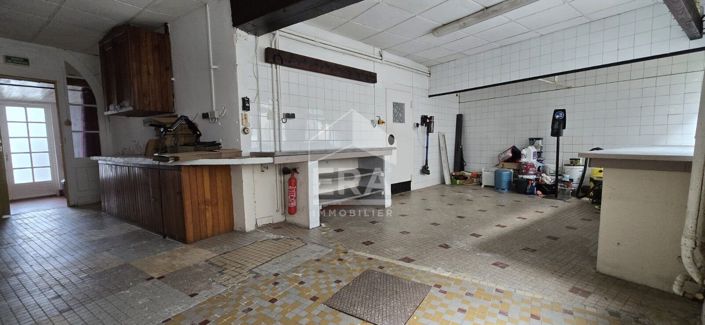 Image No.6-5 Bed House for sale