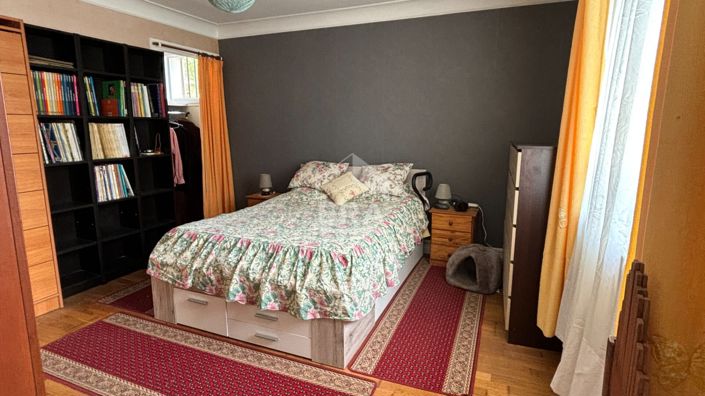 Image No.5-3 Bed House for sale