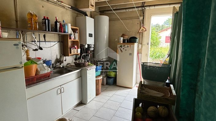 Image No.6-3 Bed House for sale
