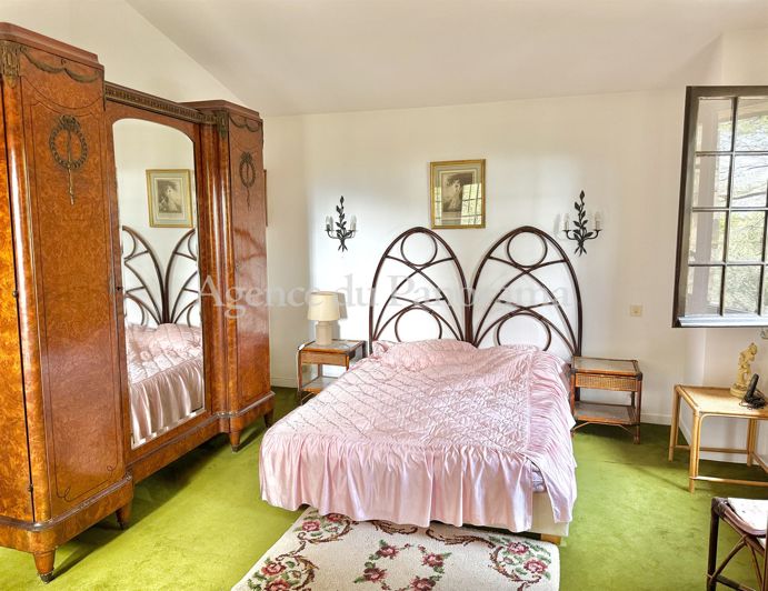 Image No.12-3 Bed House for sale