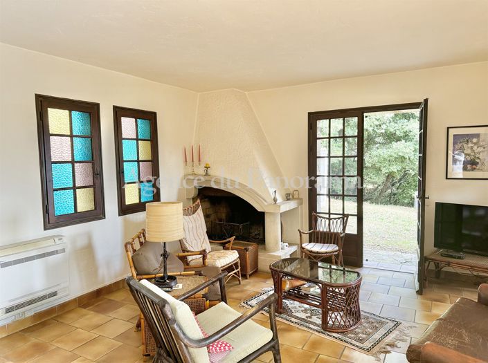 Image No.9-3 Bed House for sale