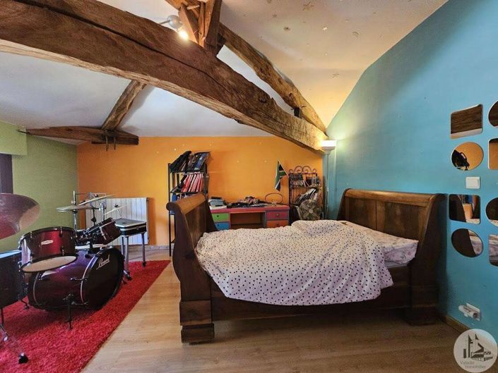 Image No.15-4 Bed House for sale