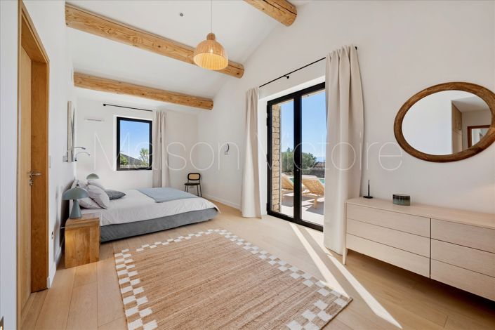 Image No.23-5 Bed House for sale