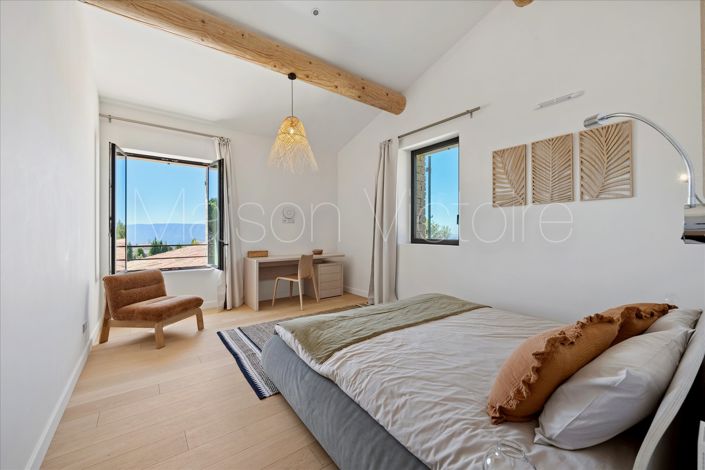 Image No.25-5 Bed House for sale