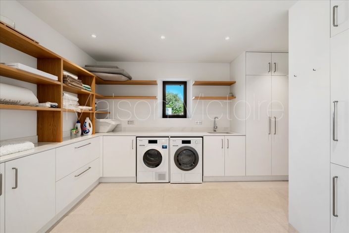 Image No.29-5 Bed House for sale