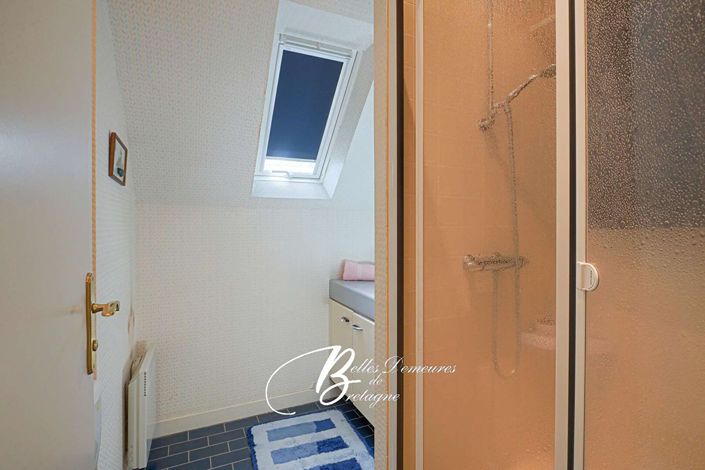 Image No.18-4 Bed House for sale