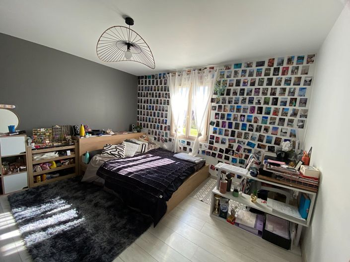 Image No.17-4 Bed House for sale