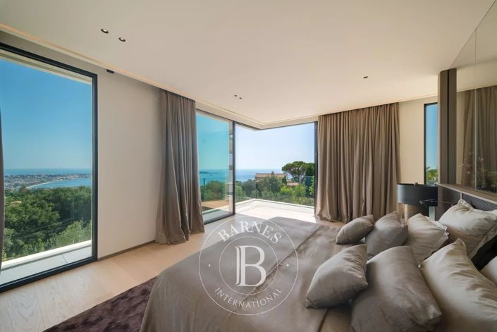 Image No.15-5 Bed House for sale