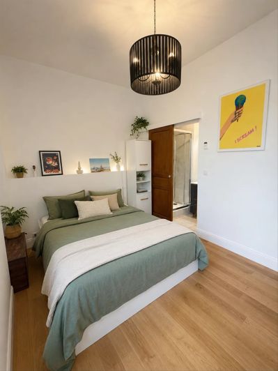 Image No.10-3 Bed Apartment for sale