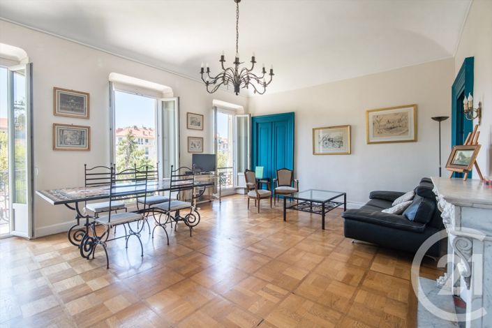 Image No.5-5 Bed Apartment for sale