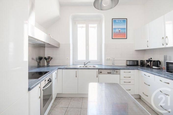 Image No.9-5 Bed Apartment for sale