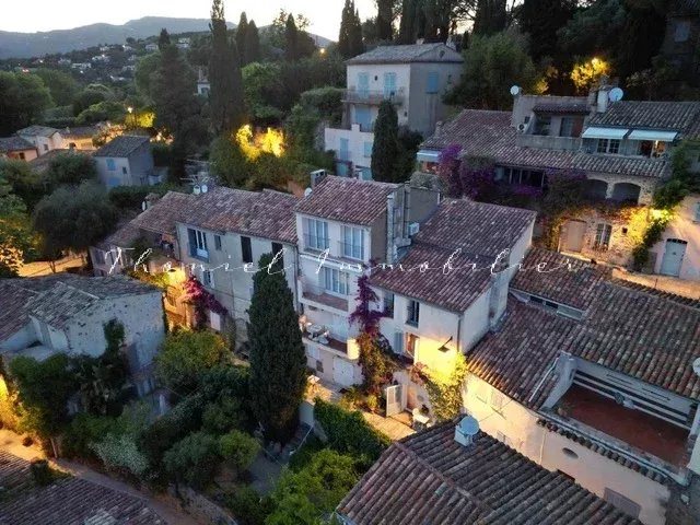 Image No.8-Maison de 2 chambres à vendre à Grimaud
