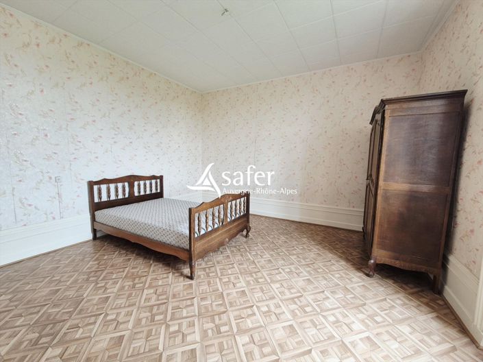 Image No.9-2 Bed House for sale