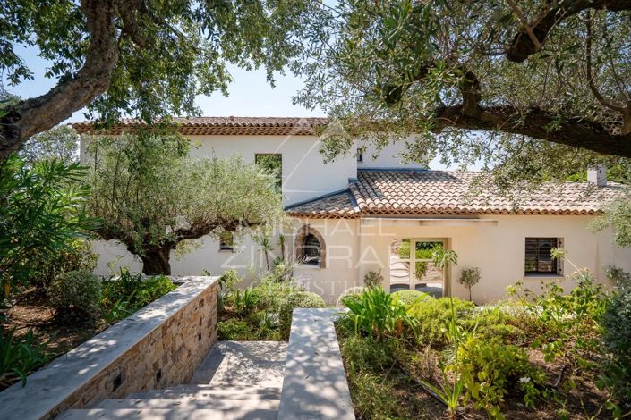 Image No.3-4 Bed House for sale