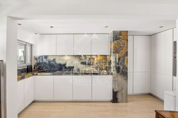 Image No.6-3 Bed Apartment for sale