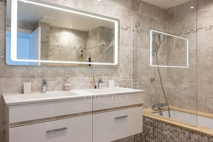 Image No.9-3 Bed Apartment for sale