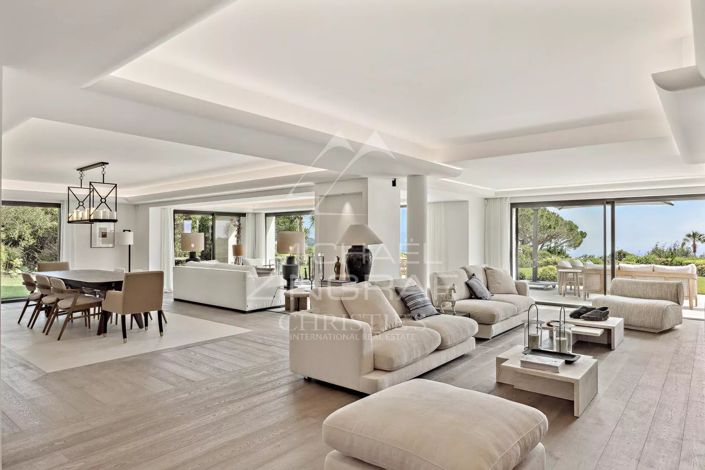 Image No.6-5 Bed House for sale