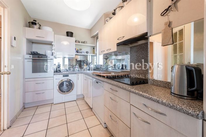 Image No.18-4 Bed Apartment for sale