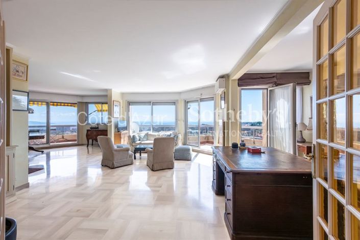 Image No.4-4 Bed Apartment for sale