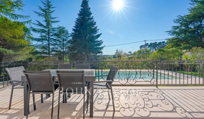 Image No.4-5 Bed House for sale