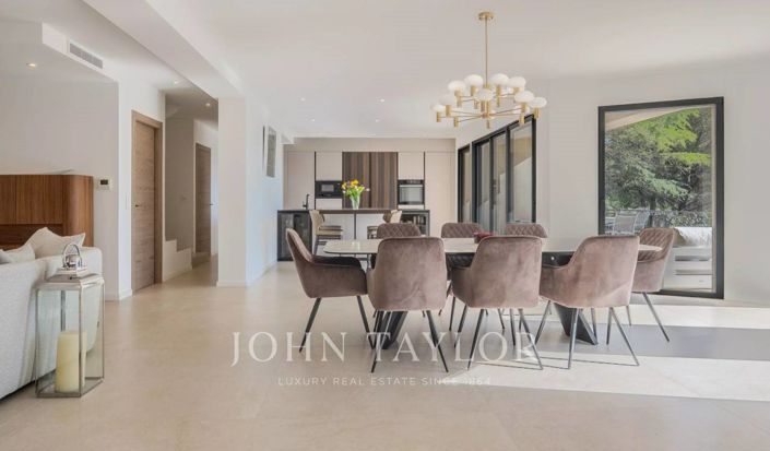 Image No.6-5 Bed House for sale