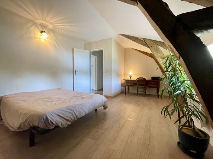 Image No.23-4 Bed House for sale