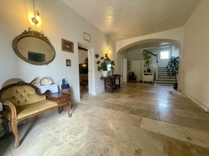 Image No.3-4 Bed House for sale